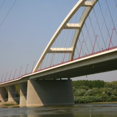 Pentele bridge (Hídépítő Zrt.)